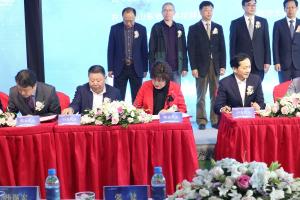 수원시 기업 중국 청도시 성양구 제품홍보관 무료이용 계약 체결