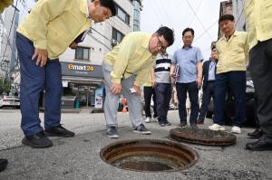 김현수 수원시 제1부시장, 폭우 취약지역 점검하며 ‘현장 행정’ 나서